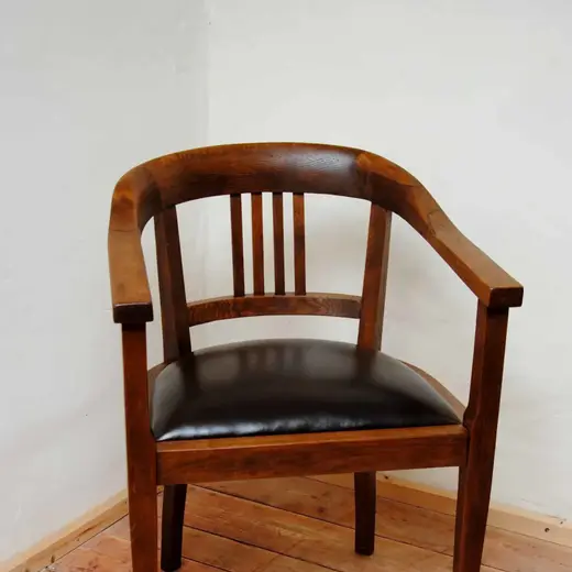 Armlehnenstuhl