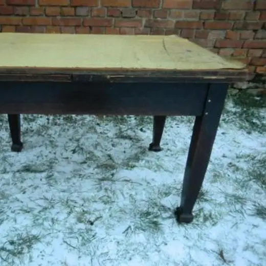 Ausziehtisch