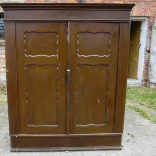 Kleider- Dielenschrank