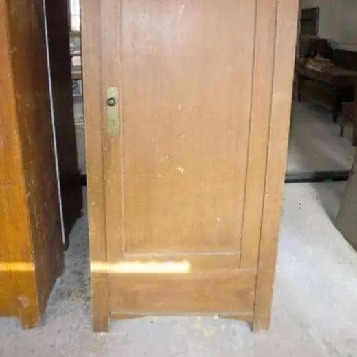 Kleiderschrank