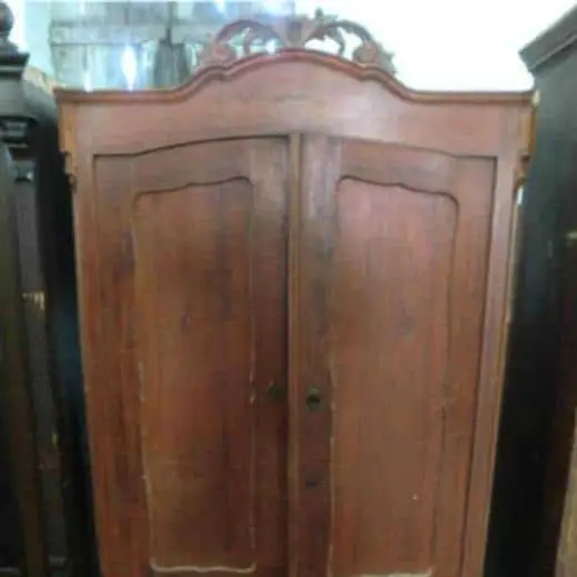 Kleiderschrank
