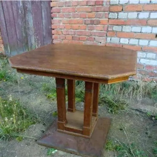 Mittelfußtisch