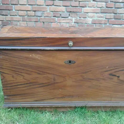 Runddeckeltruhe