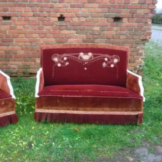Sofa und Sessel