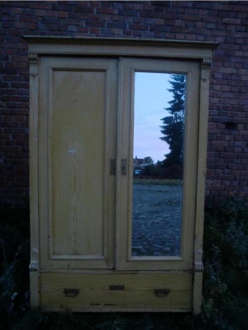 Gründerzeit Kleiderschrank